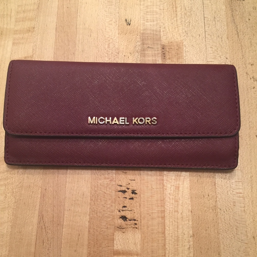 Michael Kors slim wallet